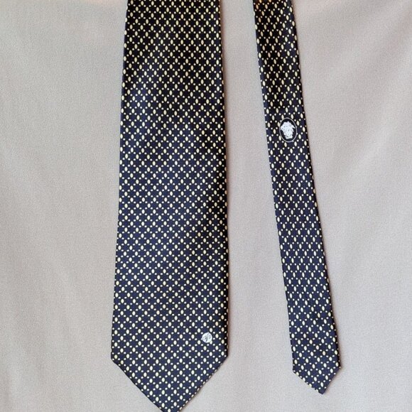 VERSACE Tie V2 Classic Necktie 100% Silk Vintage Handmade in Italy - Picture 3 of 8